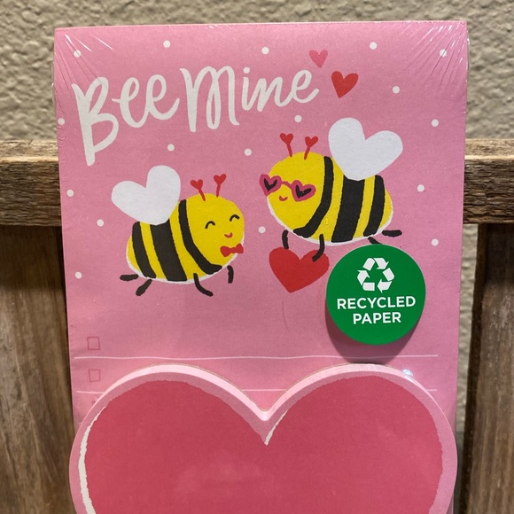 Valentines Day BumbleBee Bundle, Bee Socks, Bee Notepads, Bee Figure, Bee Sign - Picture 5 of 16